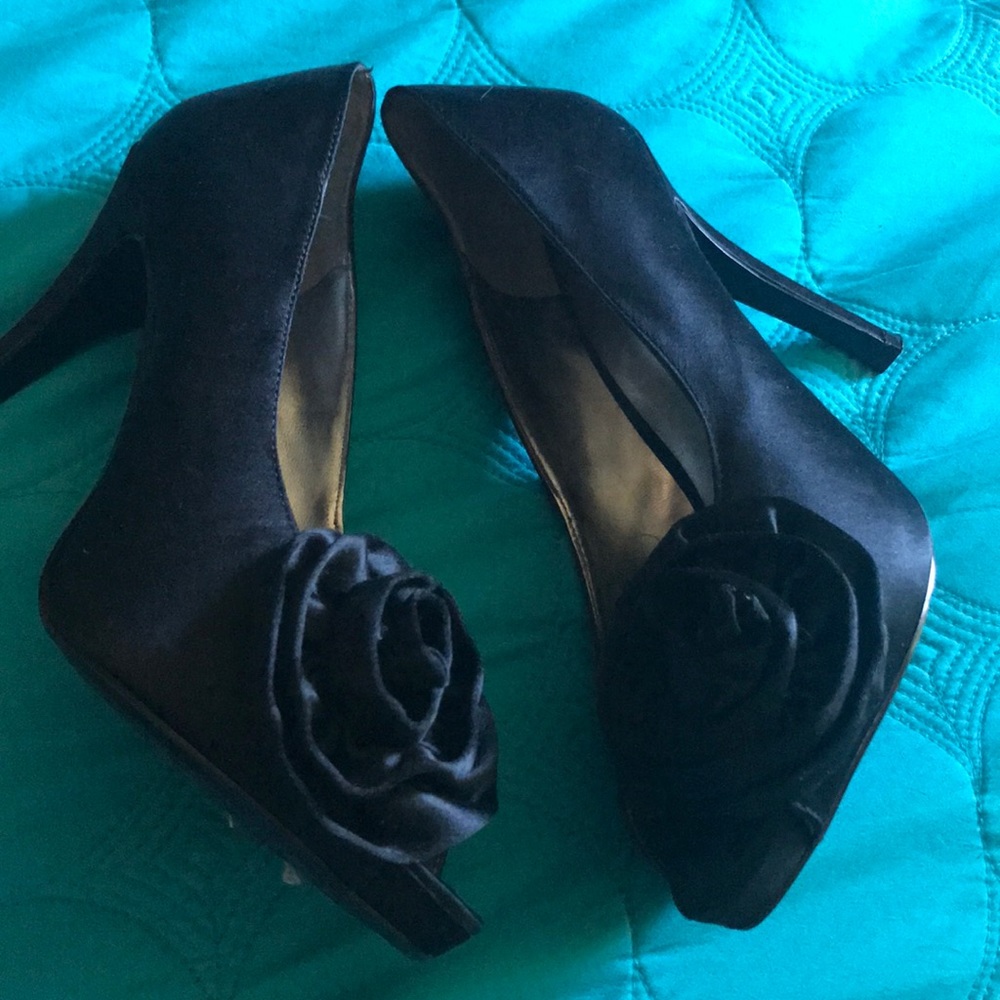 Black satin shoes very nice and comfortable